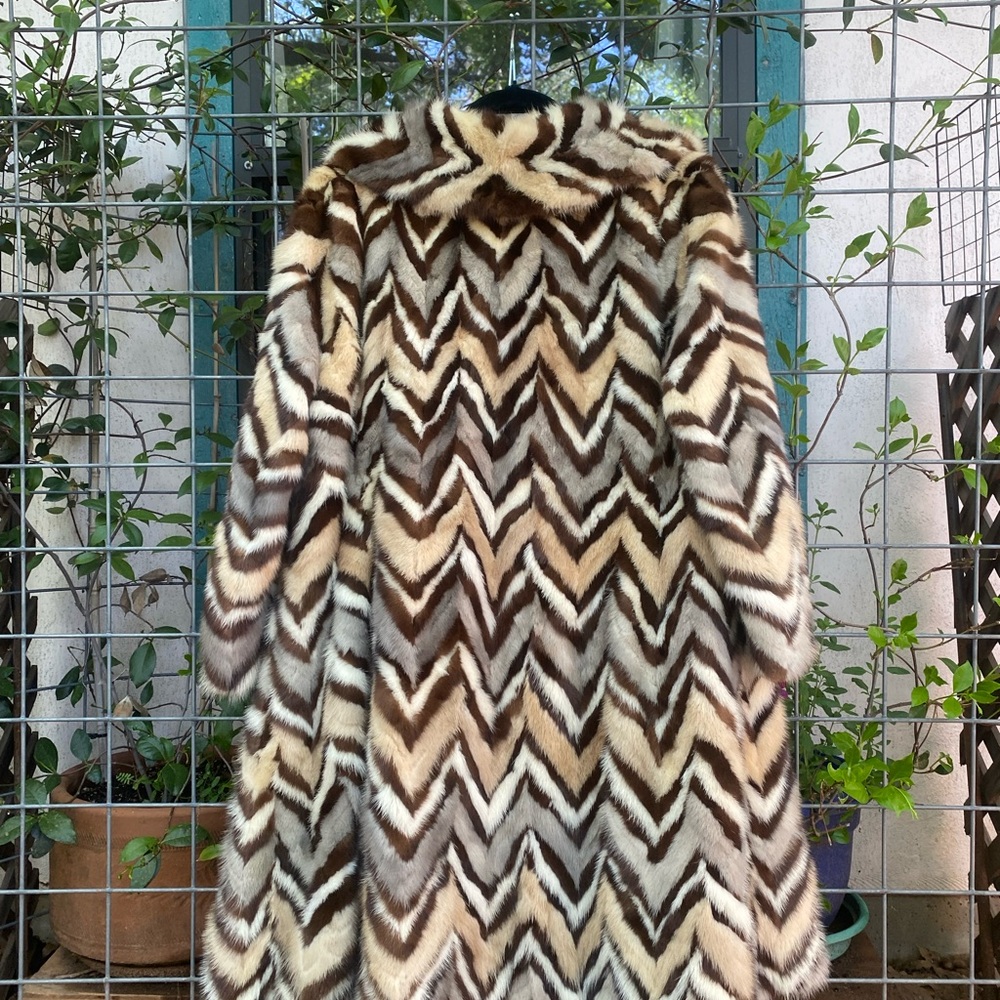 Stunning Vintage Mink Fur Coat